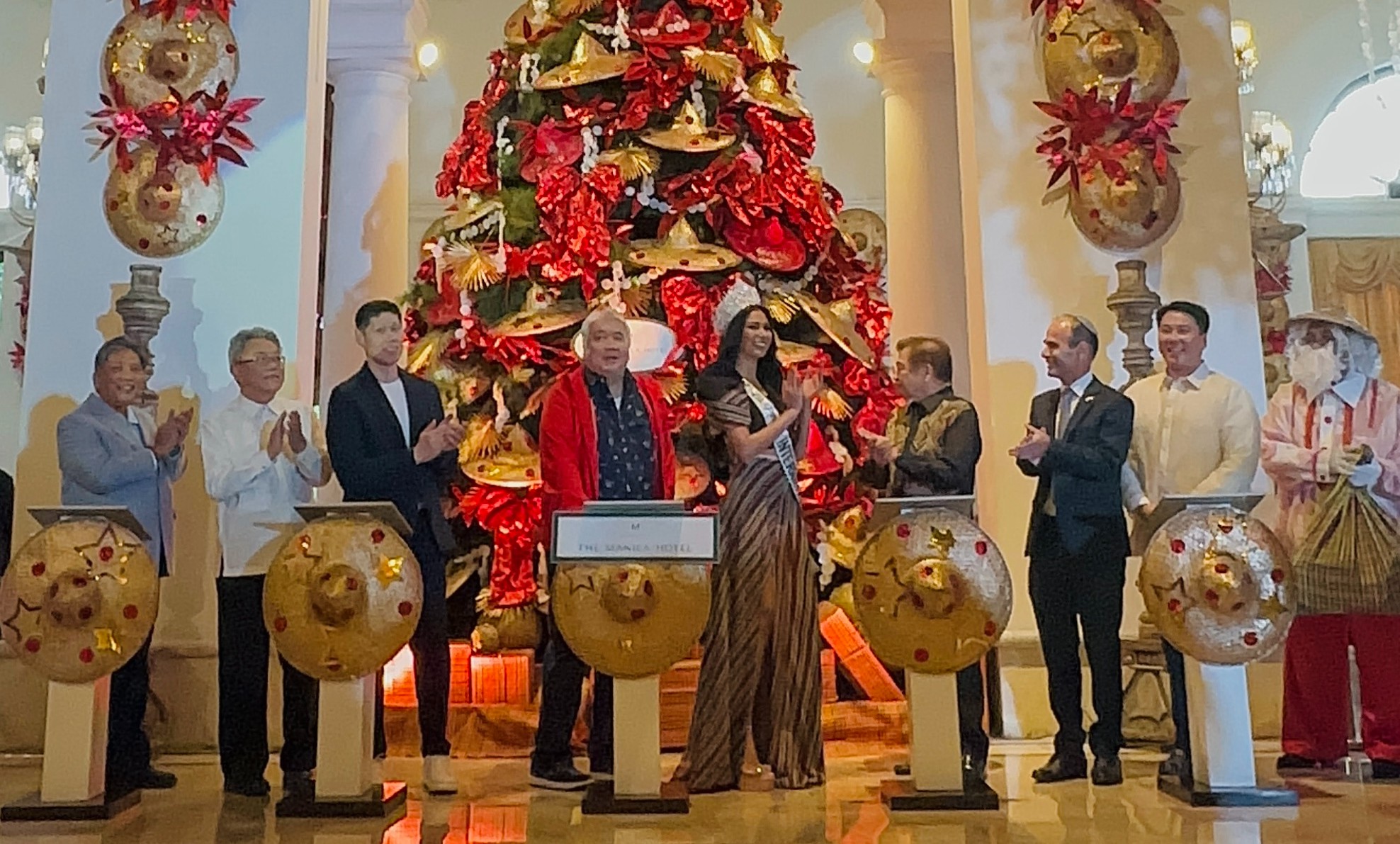 The Manila Hotel rings in the holiday season with its annual Christmas tree lighting ceremony