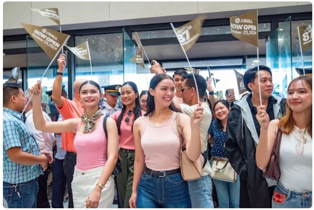 And counting! SM Supermalls launched its 67th Cyberzone in J Mall, Mandaue, Cebu City, with the tech hub seen to complement the new mall.