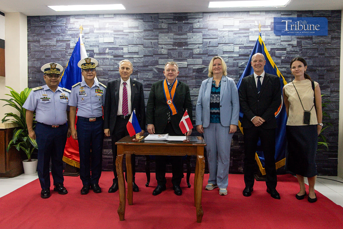 Danish Foreign Minister Lars Løkke Rasmussen arrived at the Philippine Coast Guard headquarters in Manila on Monday, 9 December 2024, for his official visit to the Philippines.
