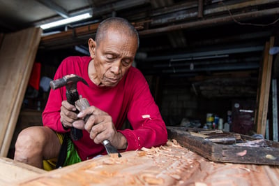 Woodworker creates quality doors entirely by hand