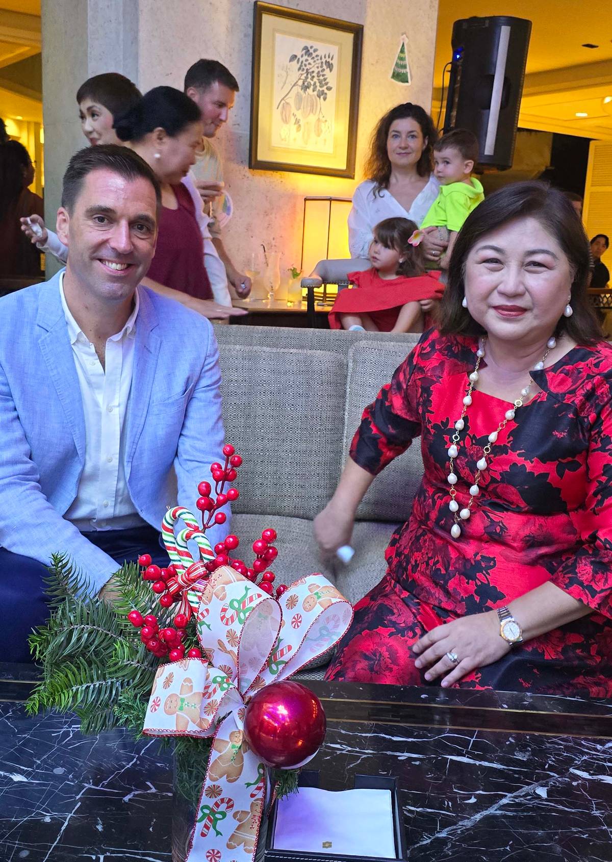 Shangri-La Mactan general manager Dave Junker and Congresswoman Ma. Cynthia Cindi Chan.