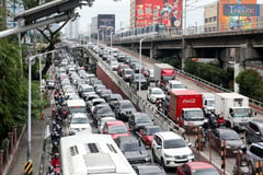 MMDA continues fight vs ‘carmaggedon’