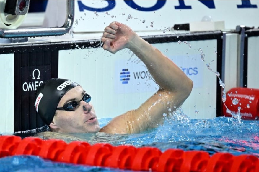 Russian swimmers grab 2 gold medals