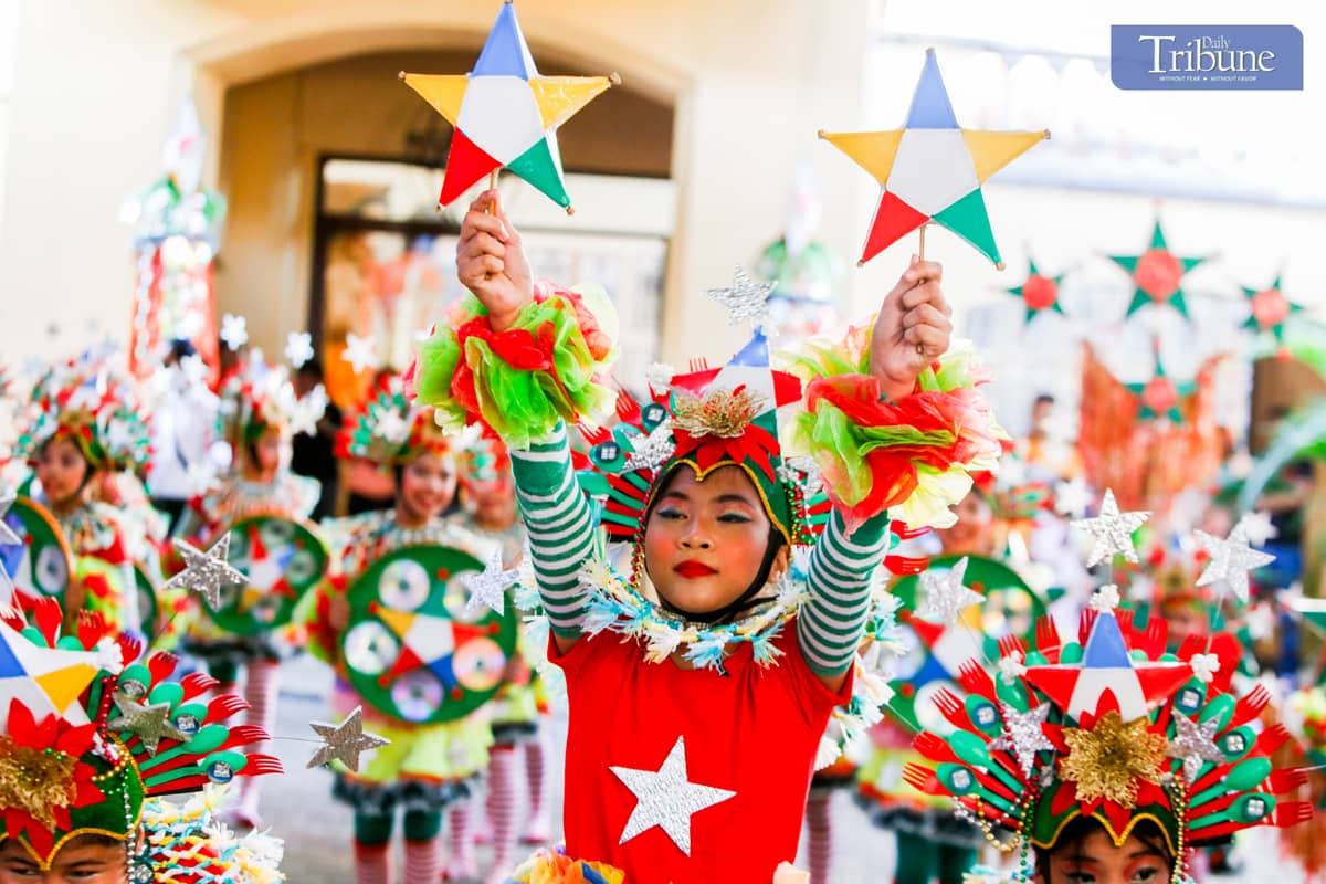 Contestants from different elementary schools in Las Piñas exhibited their loudest cheers and artistic costumes on Thursday, December 12, 2024 at the Villar Foundation Courtyard in participation to the 19th Parol Festival and 15th street dancing competition. | Aram Lascano