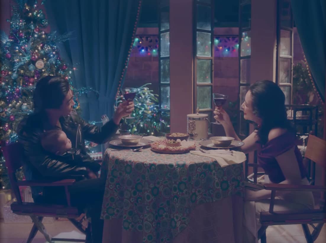 Screengrab from the PAL video, "Sorpresa."