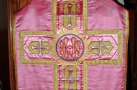 Rose chasubles (Sunday Gaudete and Laetare), formerly Speyer Cathedral, now Stiftskirche Neustadt / Weinstraße