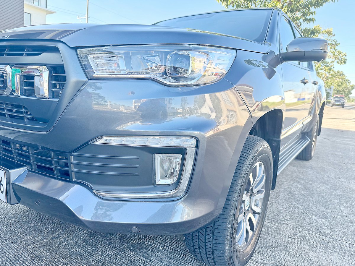 Everything will look bright with Foton Thunder’s halogen projector headlamps and fog lamps.
