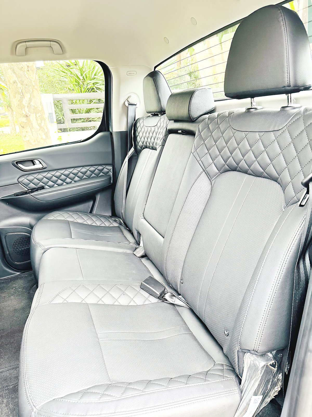 No matter how tough Foton Thunder’s exterior is, the inside cabin is very luxurious due to its comfortable seats with quilted leather.