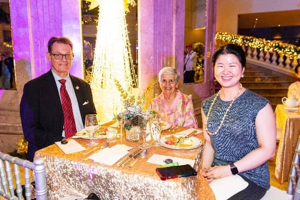 David Day, Maribel Ongpin and Dr. Elizabeth Chan.