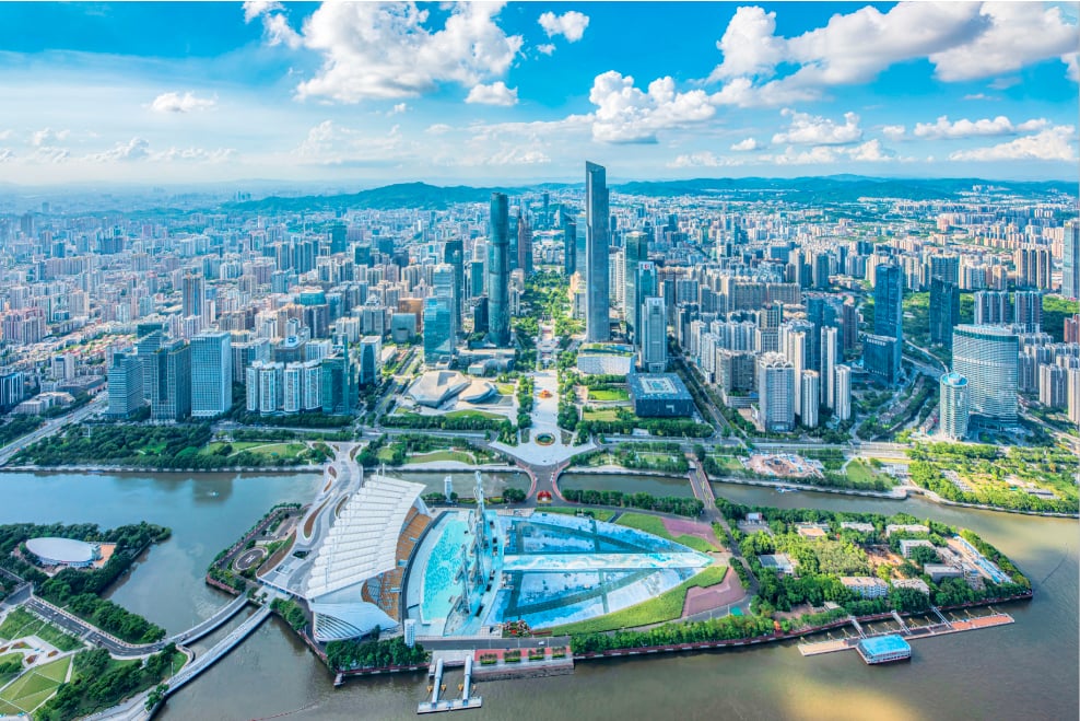 Perched at a jaw-dropping 488 meters, this is the highest point visitors can reach at Canton Tower.
