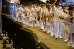 Filipino health workers leaving due to low pay, students warn