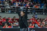 COACH Dexter Clamor