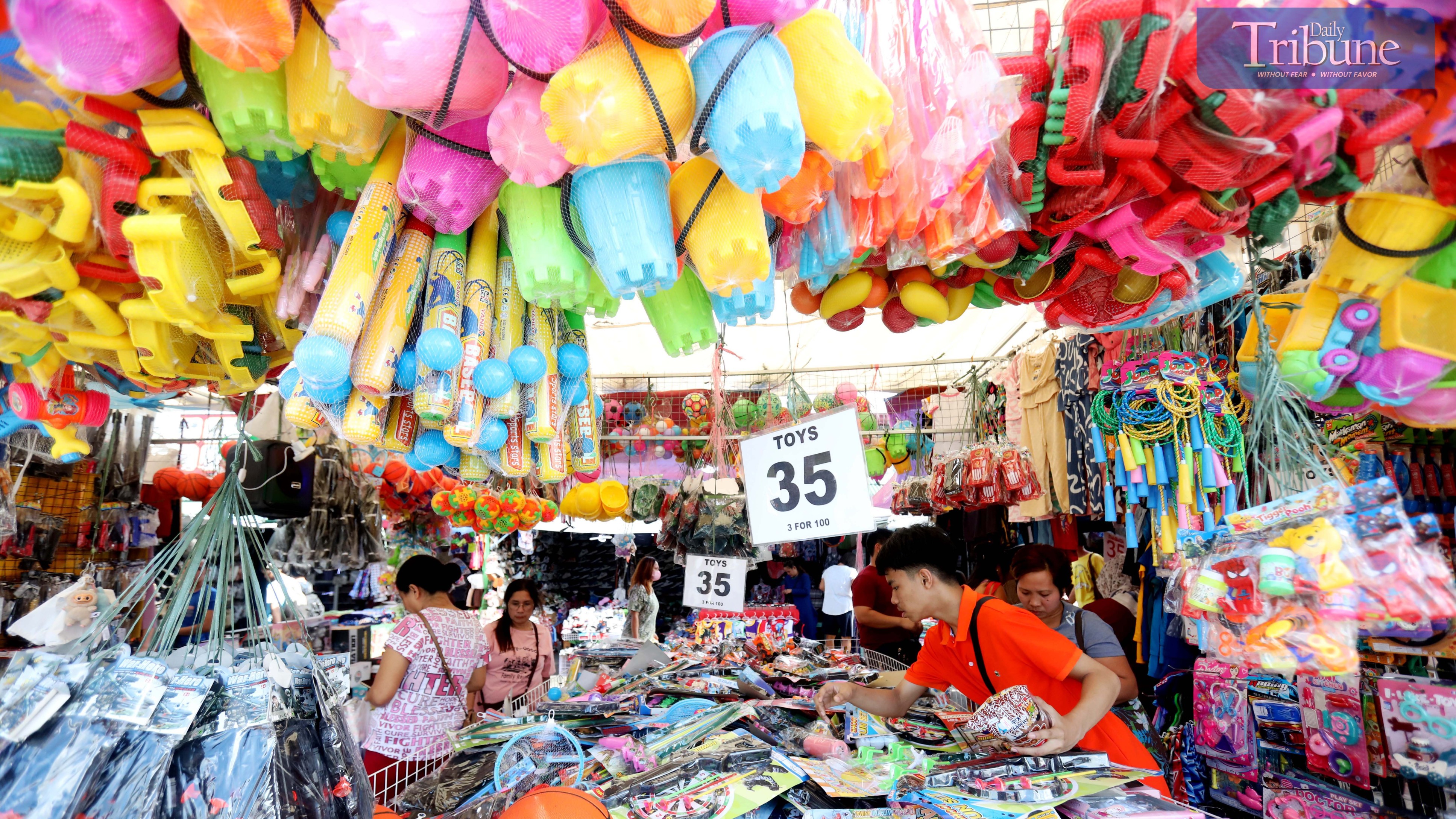 Toy treasures: Holiday finds along Commonwealth Avenue