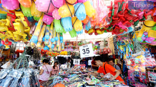 Toy treasures: Holiday finds along Commonwealth Avenue