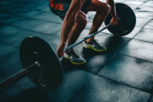 Young lifters try luck in Doha