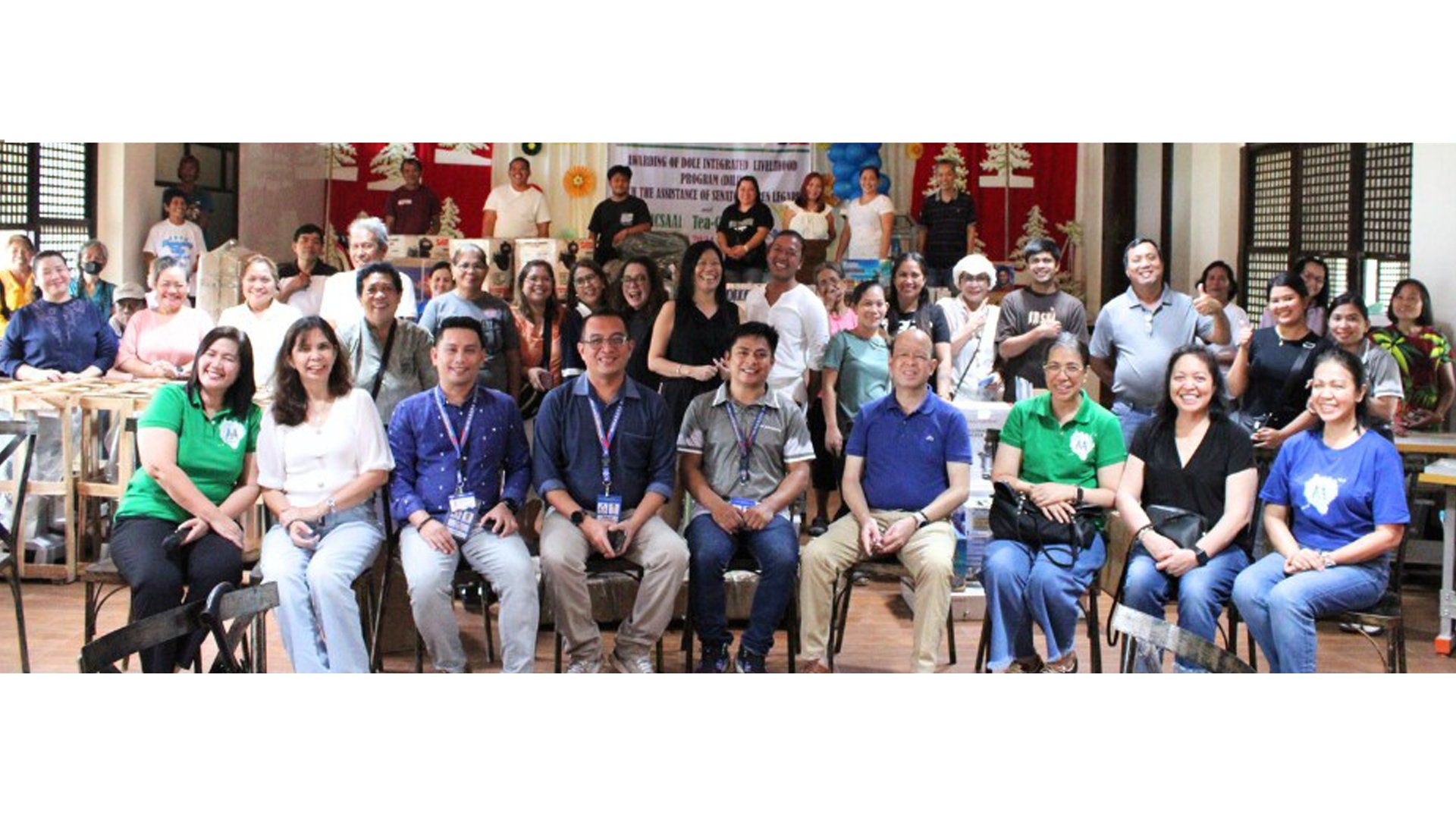 Senator Loren Legarda champions livelihood aid in Marinduque