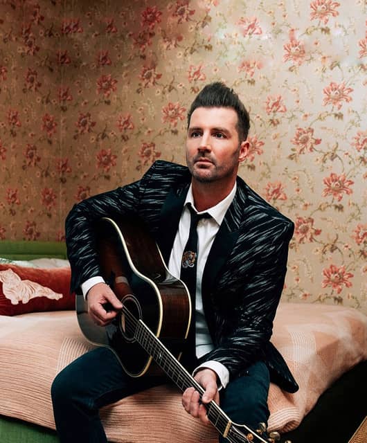 Secondhand Serenade’s John Vesely.