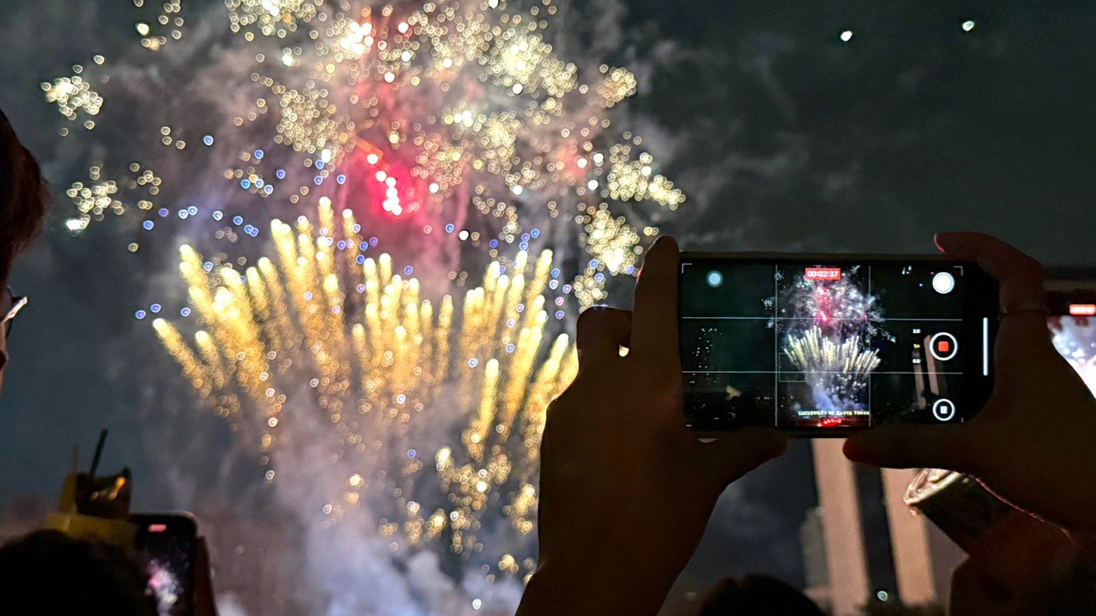 Glitzy UST Paskuhan draws in 43K Thomasians