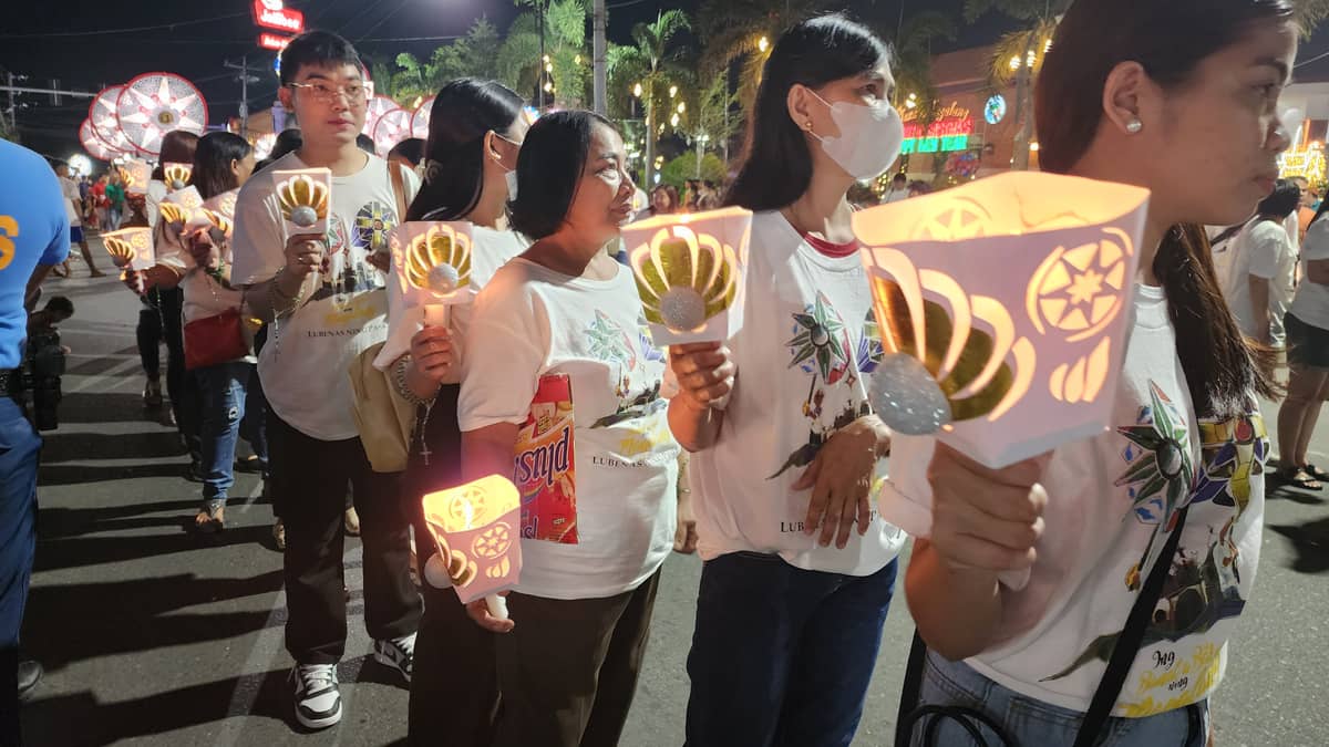 Early forms of Pampanga’s lanterns were lit by candlelight.