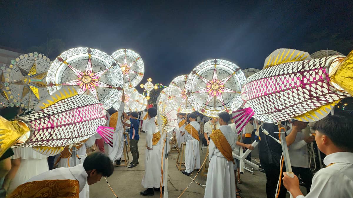 Fish-shaped lanterns of the Santa Lucia group.