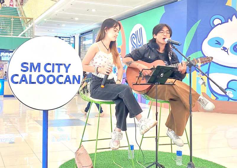 Experience the Christmas feels at SM City Caloocan.