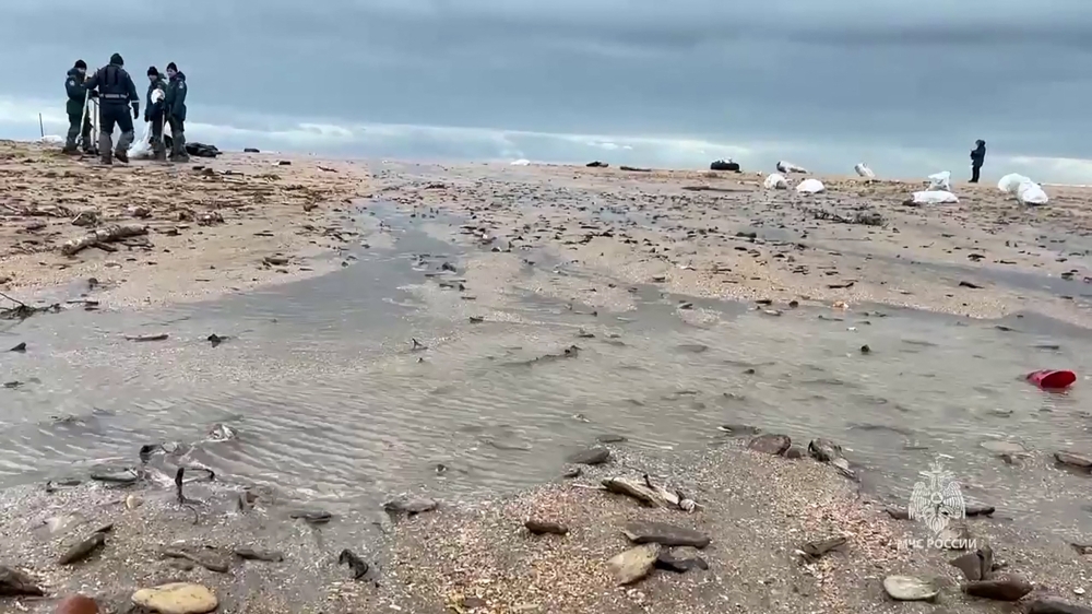 Oil spill may have polluted 200,000 tons of soil
