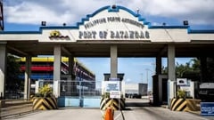 Collared fixers in Batangas Port not connected to any PPA employee—Santiago