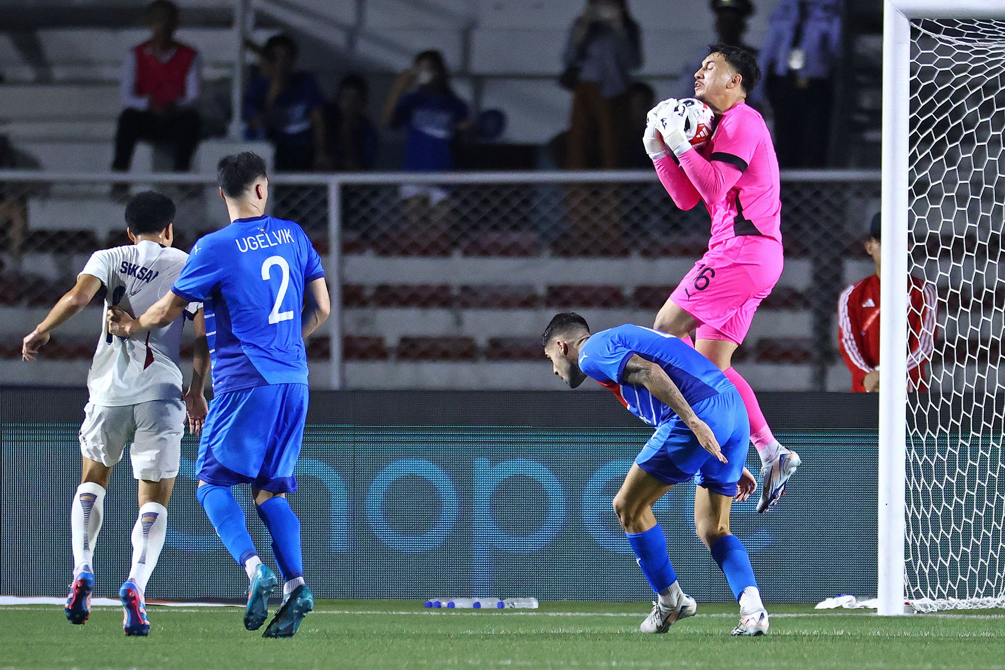 Kameraad puts lid on celebration