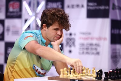 Carlsen quits chess championship