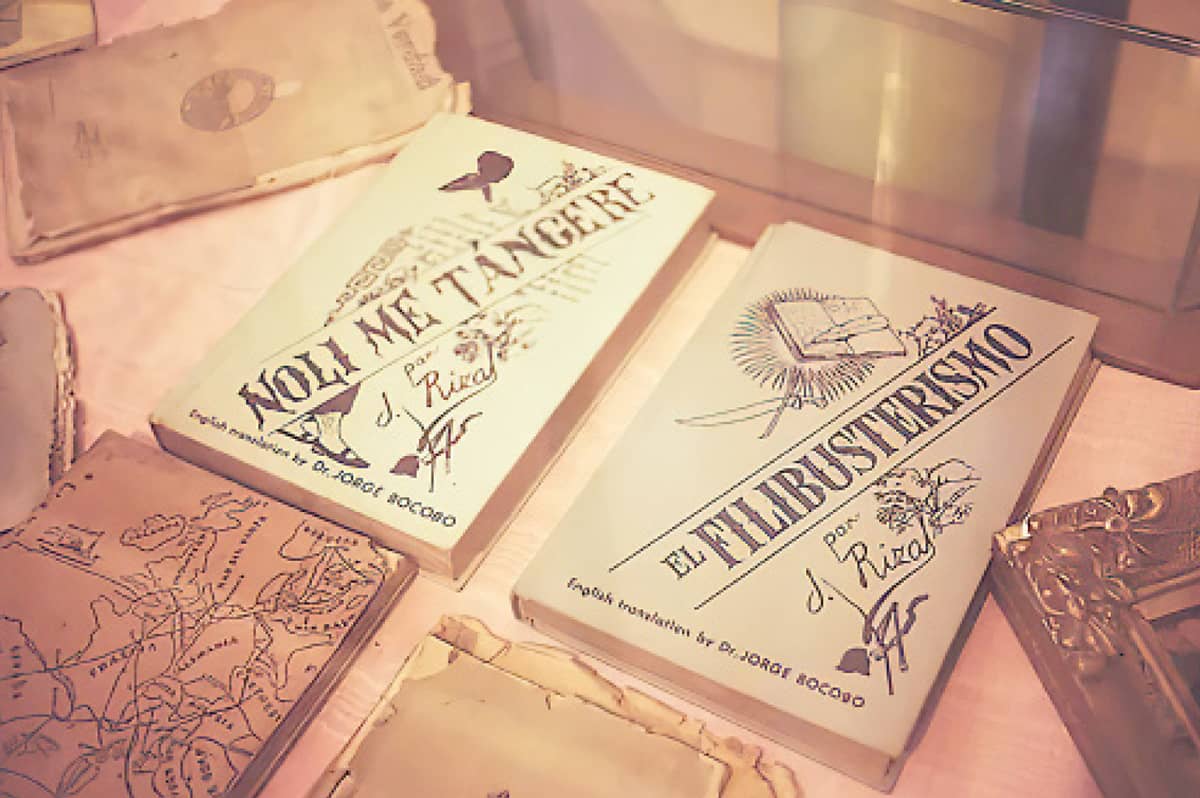 Rizal’s two great novels, Noli Me Tangere and El Filibusterismo are among the
memorabilia displayed at the museum