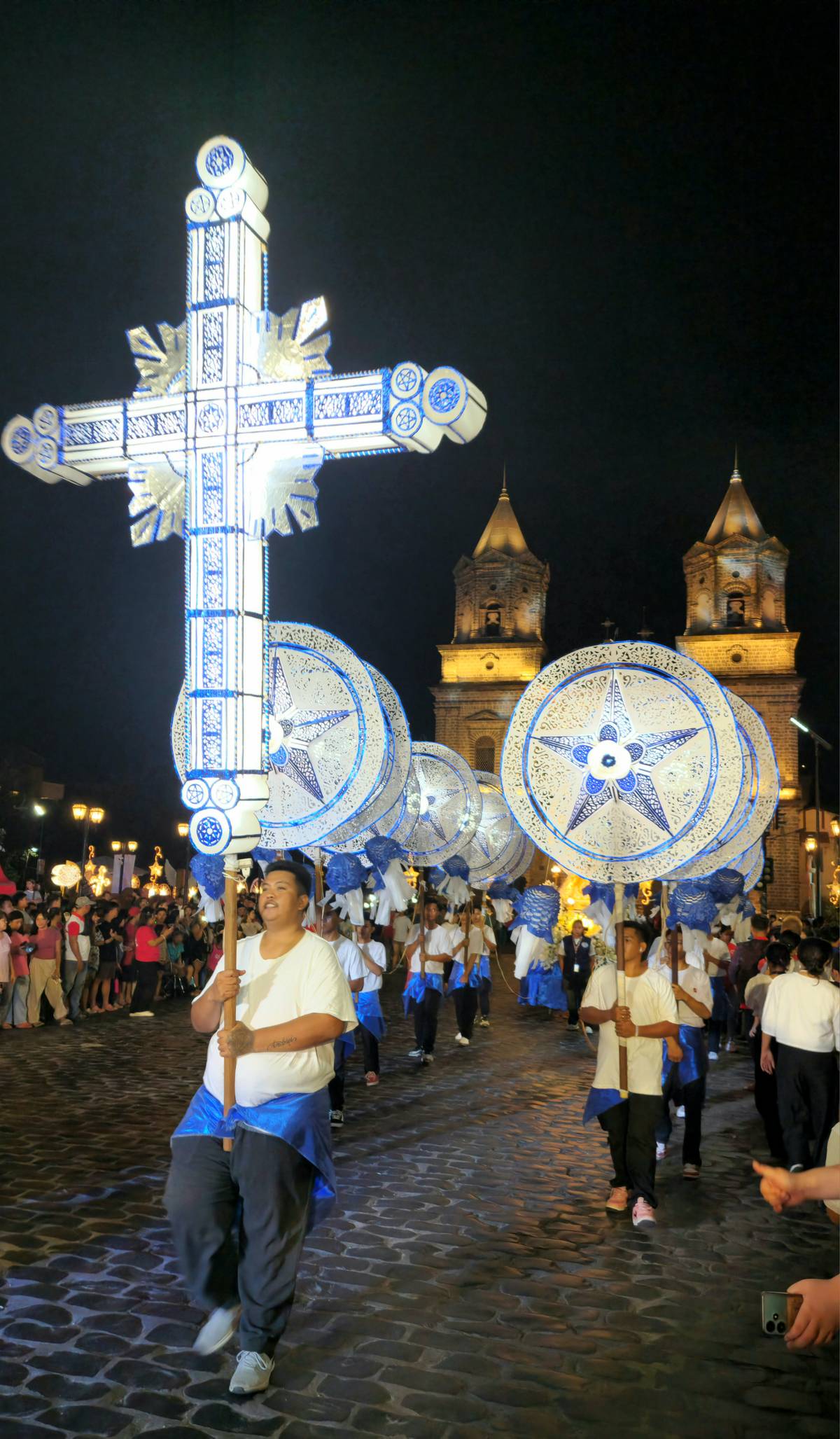 The lubenas contingent from the barangay of Santo Rosario.