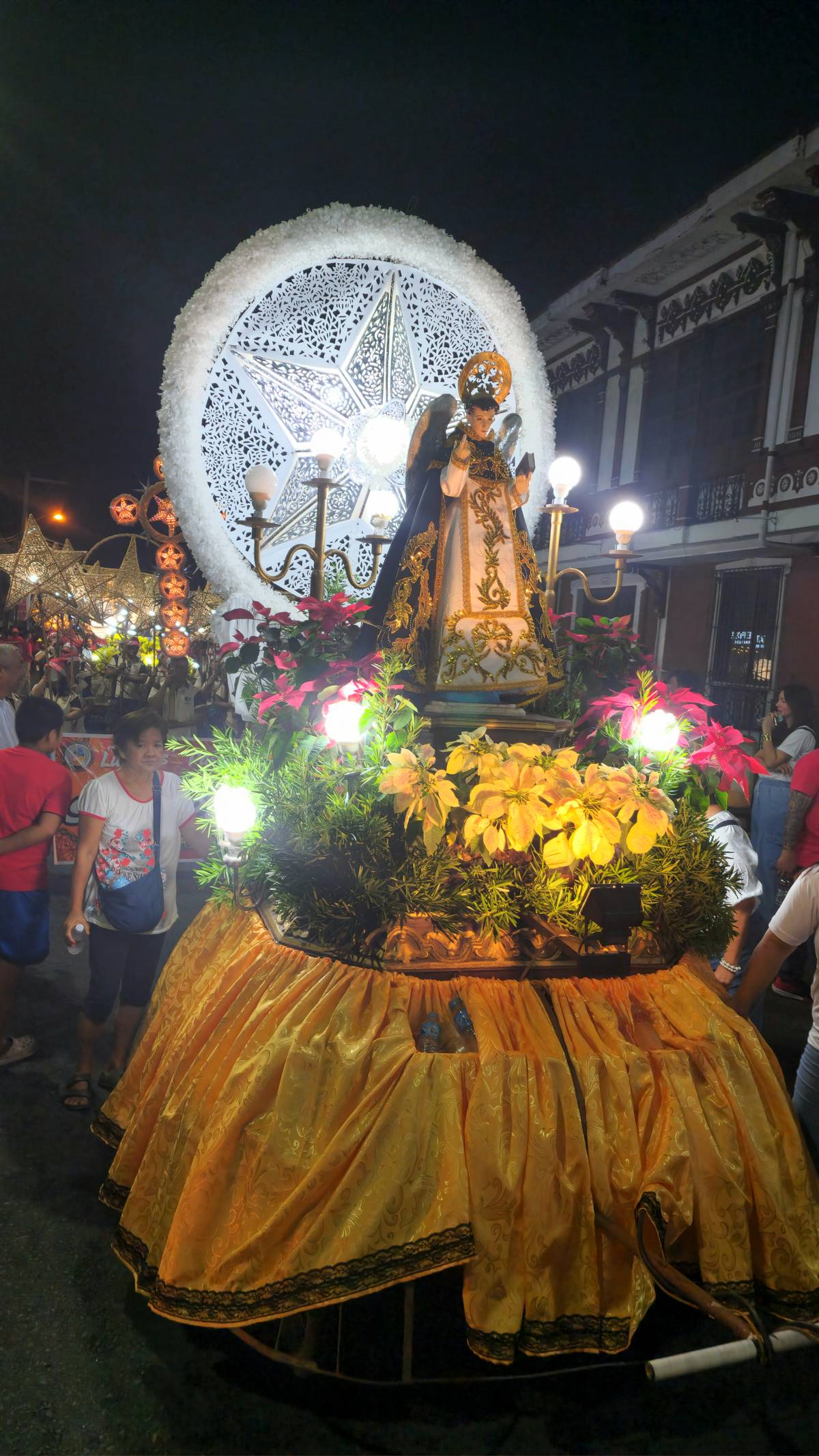 The carroza carrying the barangay’s patron saint is part of the lubenas procession.