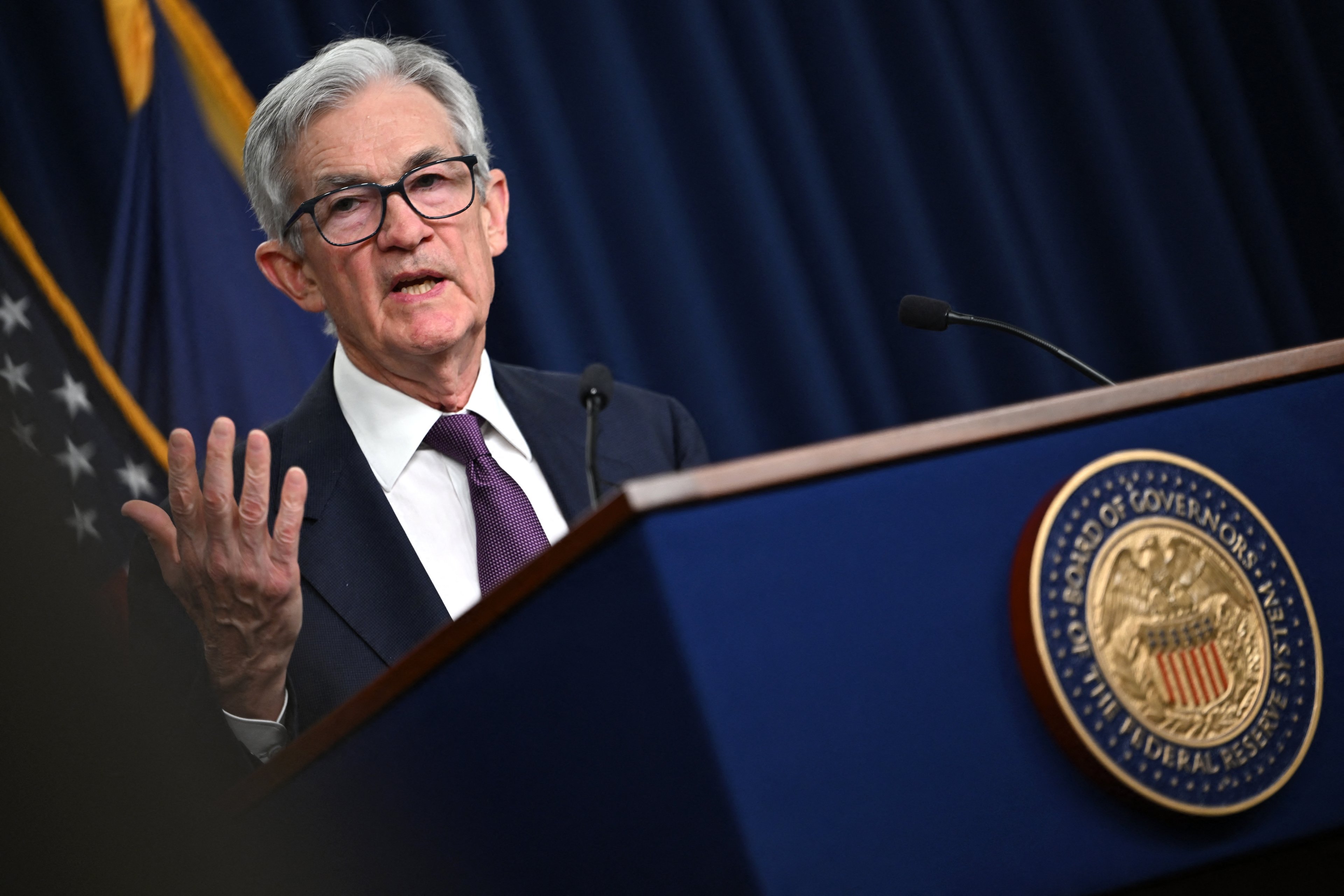 Fed holds rates, pressures Philippines outlook