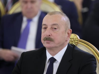 Azerbaijan demands Moscow admit to shooting at plane