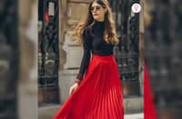 PLEATED skirts.