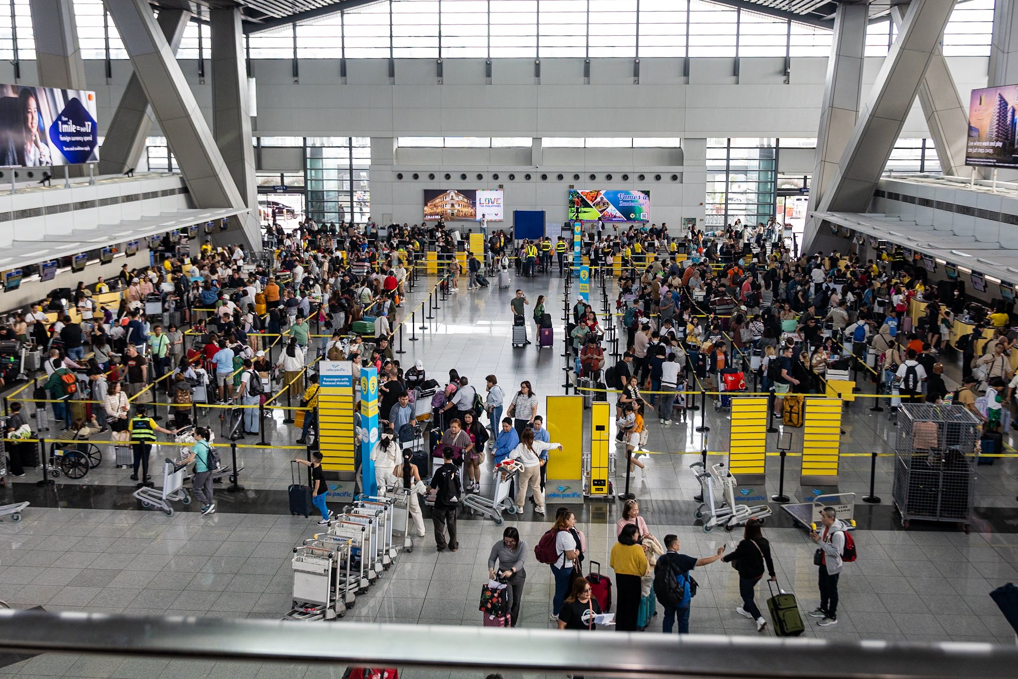 Airbus software update halts ops 