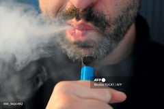 France to ban smoking outdoors