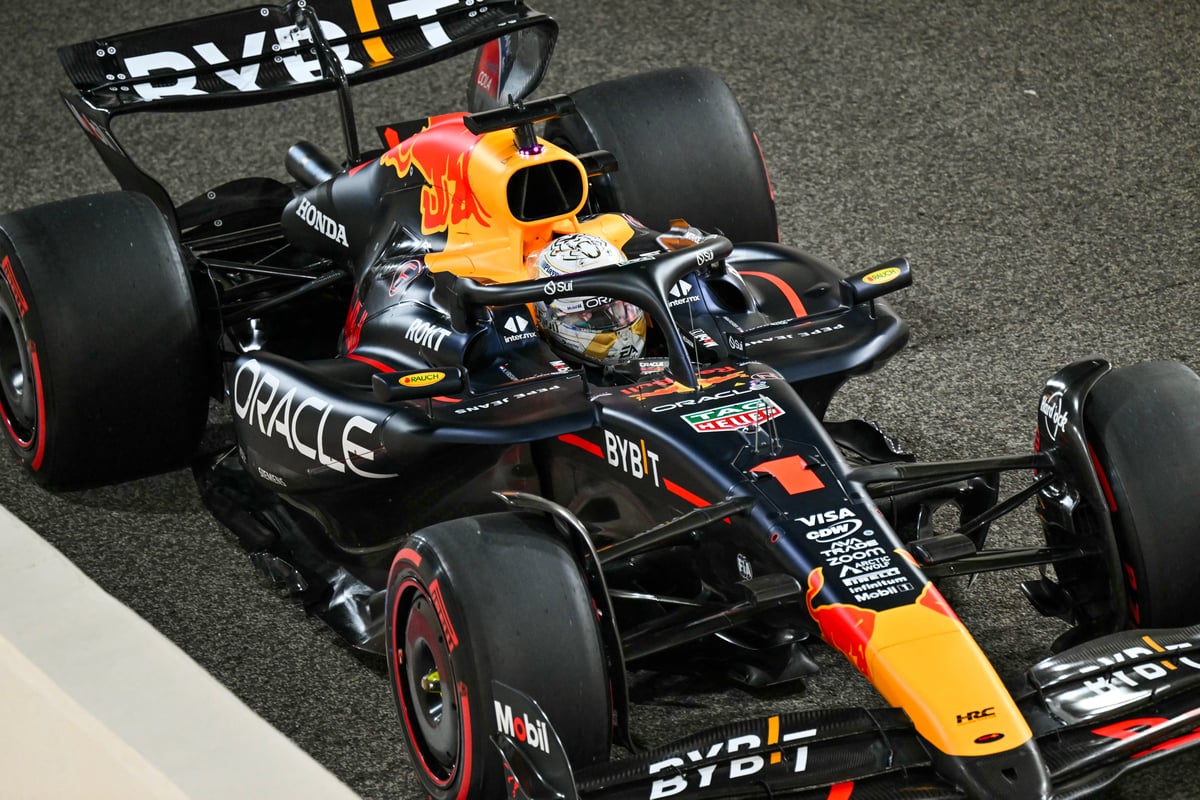 Red Bull Racing’s Dutch sensation, Max Verstappen, pushes the limits during the qualifying session at the stunning Yas Marina Circuit.