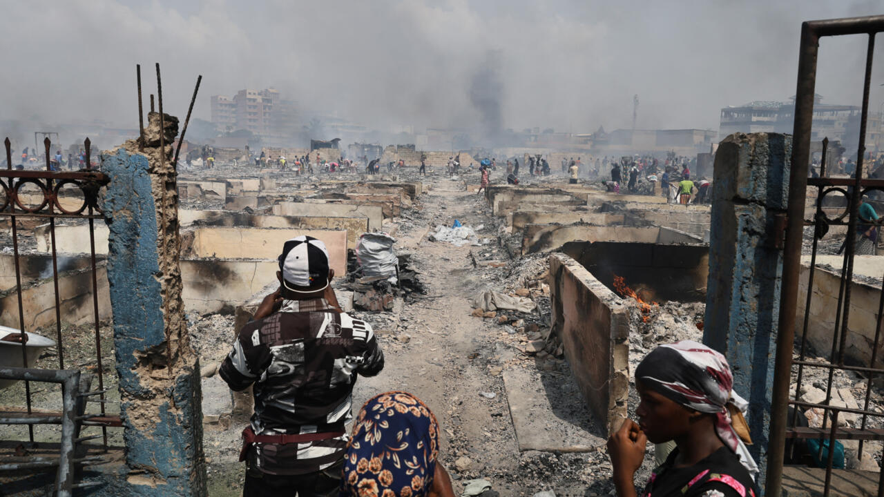 Blaze destroys Ghana’s largest used clothes market