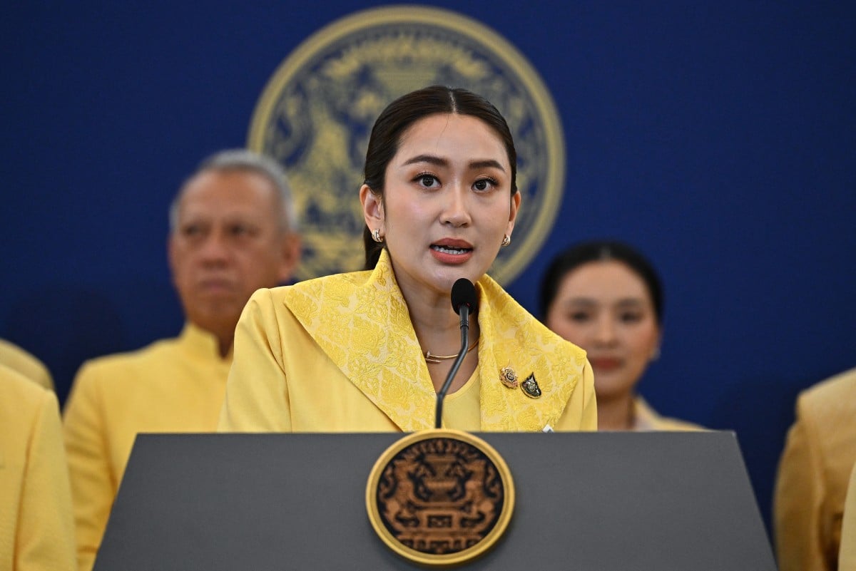 Thai PM declares watches, bags among $400-M assets