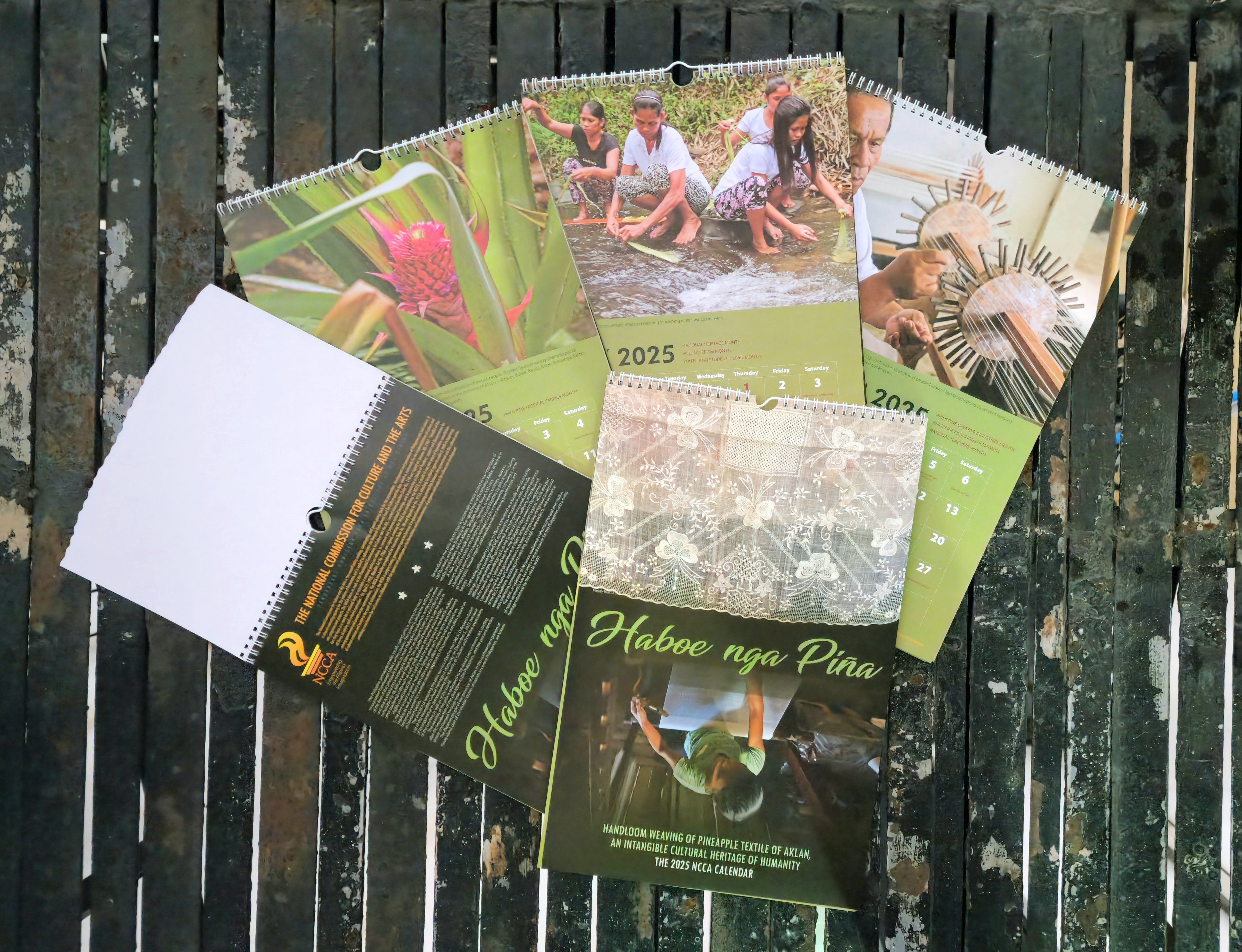 Calendar features UNESCO-inscribed 
piña weaving