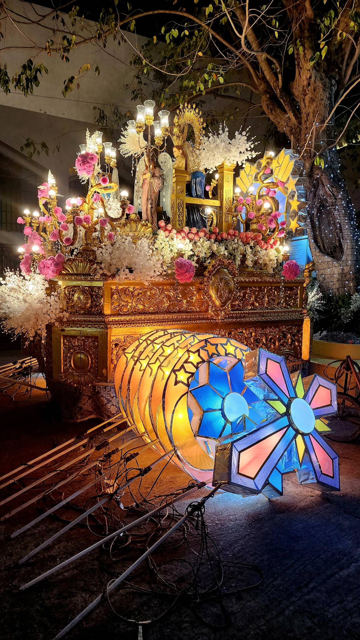 The corroza and lanterns of the sitio of Homesite, San Francisco, after the procession.