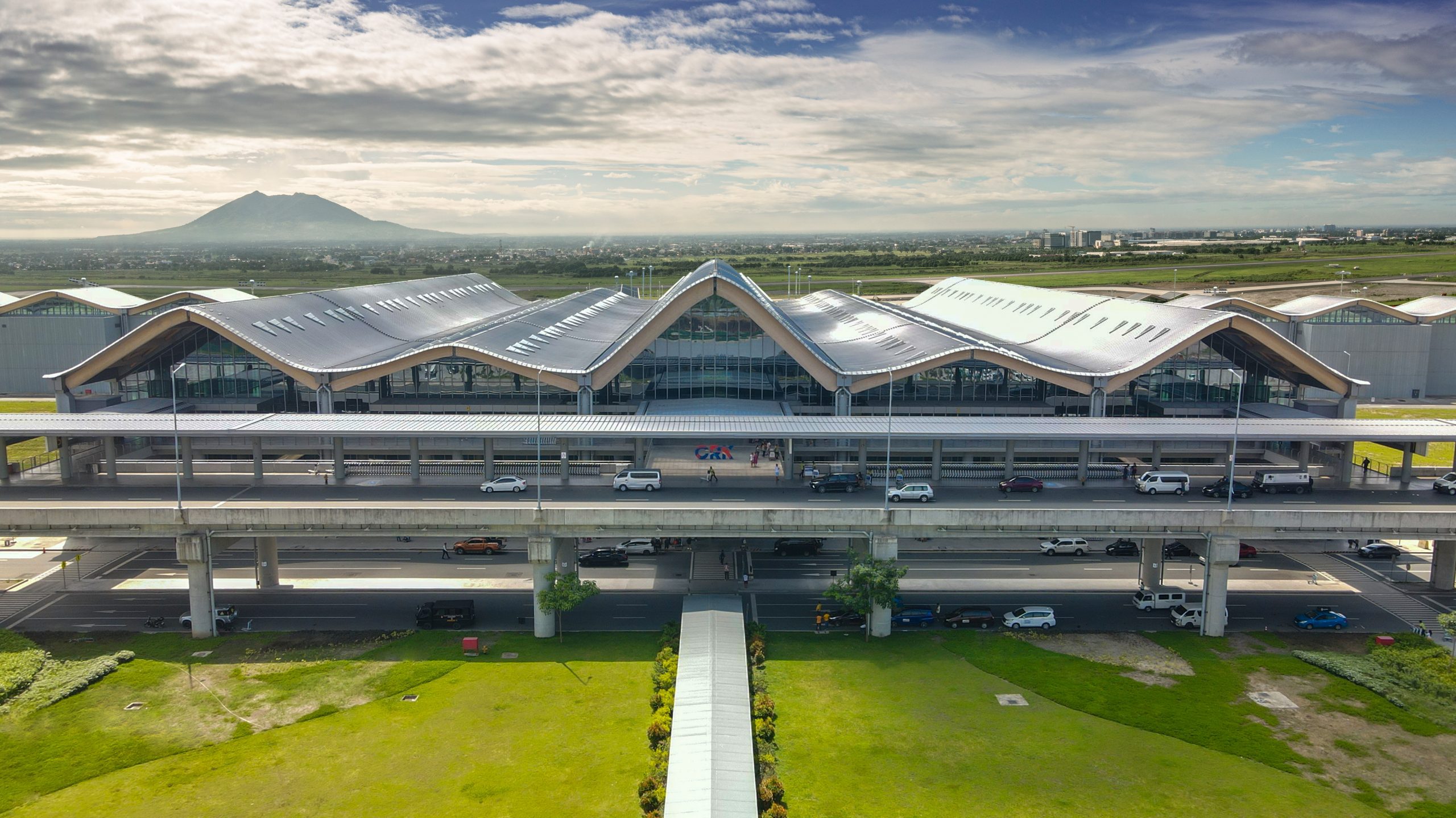 CFO to open Clark airport office to serve OFWs in Central, Northern Luzon