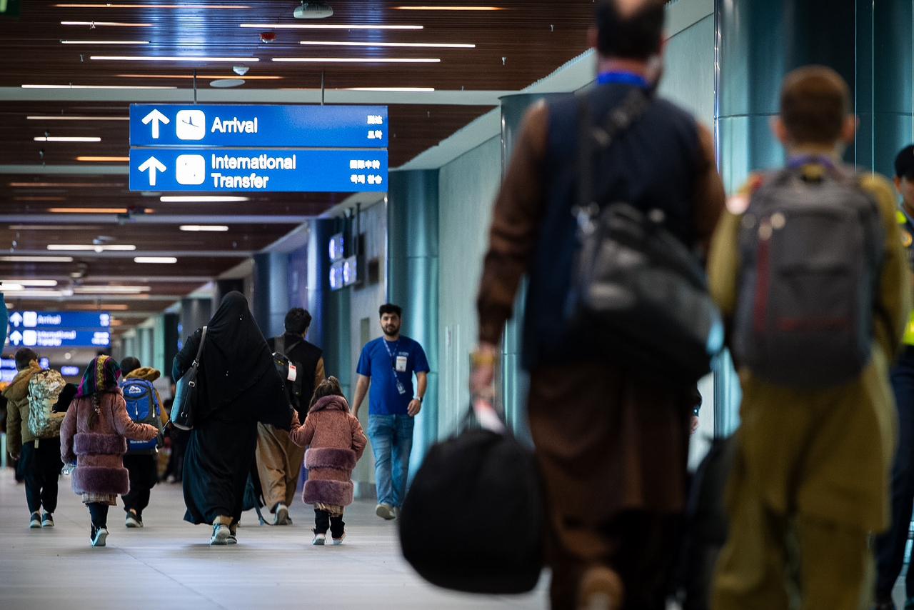 Around 300 Afghan nationals arrive in Phl for US visa processing
