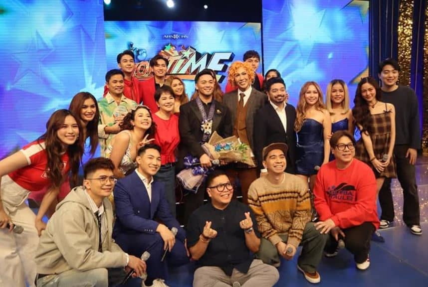 The Voice USA’s season 26 winner Sofronio Vasquez visited It’s Showtime.