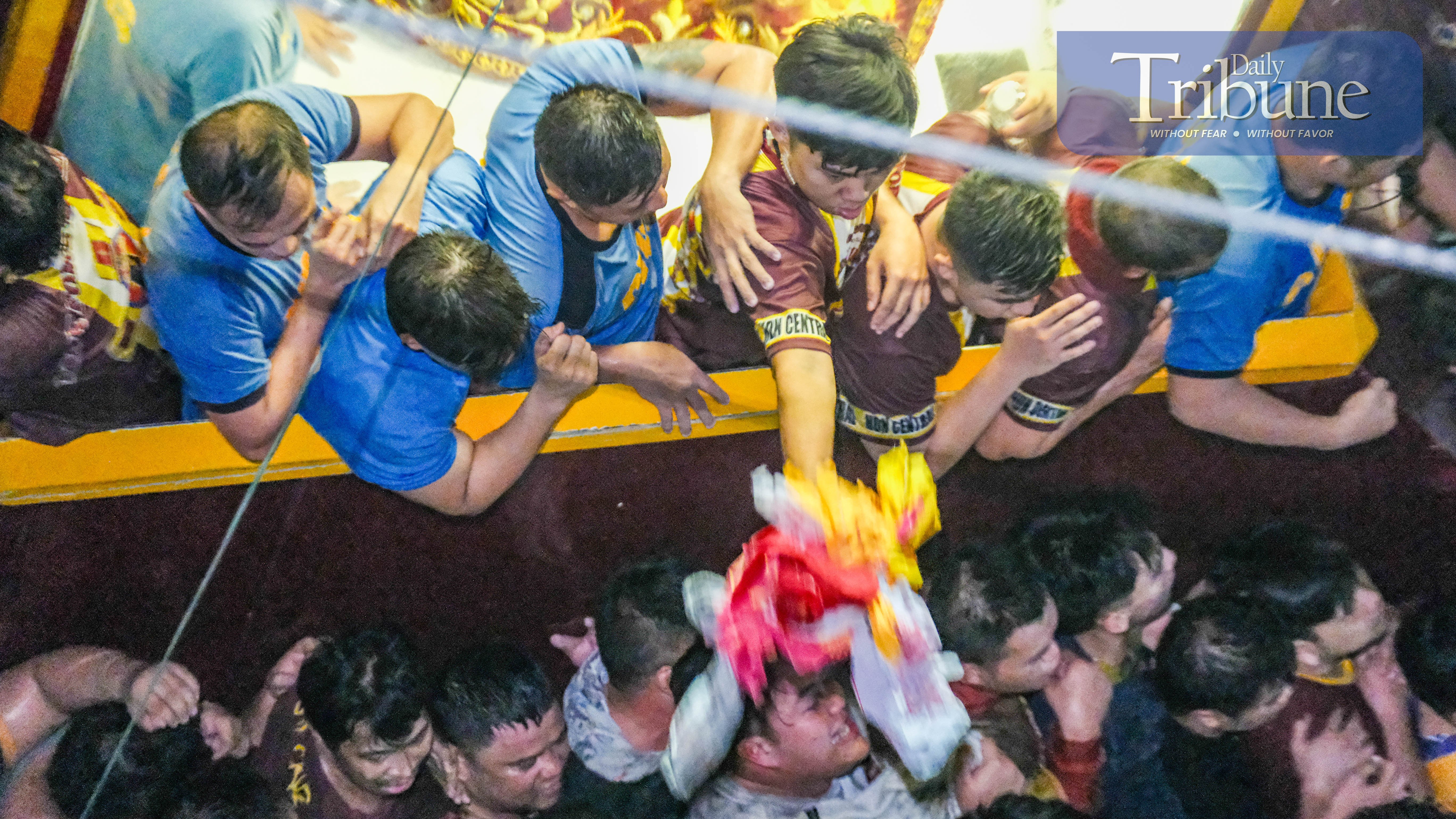 Ropes of the Jesus Nazareno andas cut