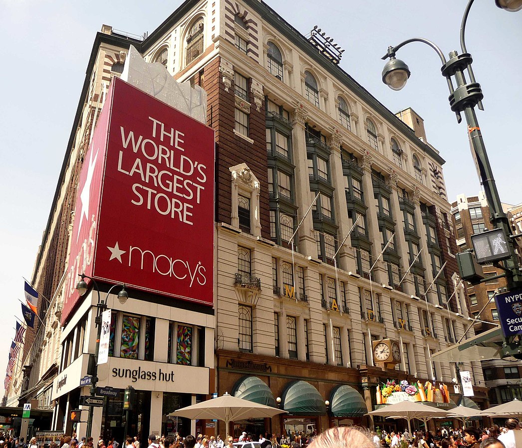 Macy’s ‘Bold New Chapter’ strategy: Lots of store closures