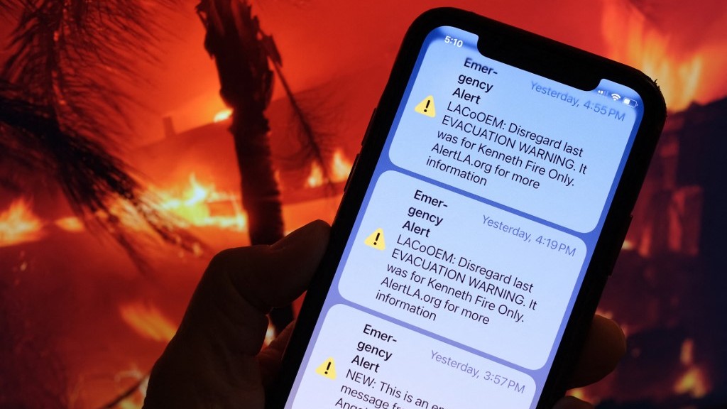 Los Angeles apologizes over fire evacuation false alarms
