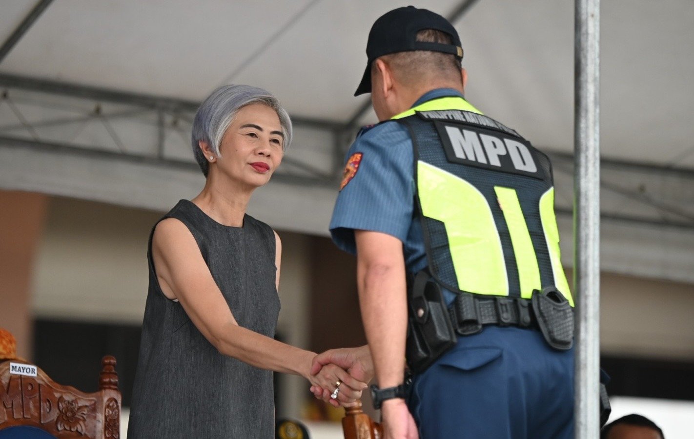 Lacuna backs Comelec gun ban