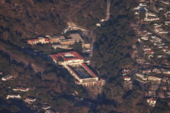 Braced with fire defenses, Getty art center faces LA flames